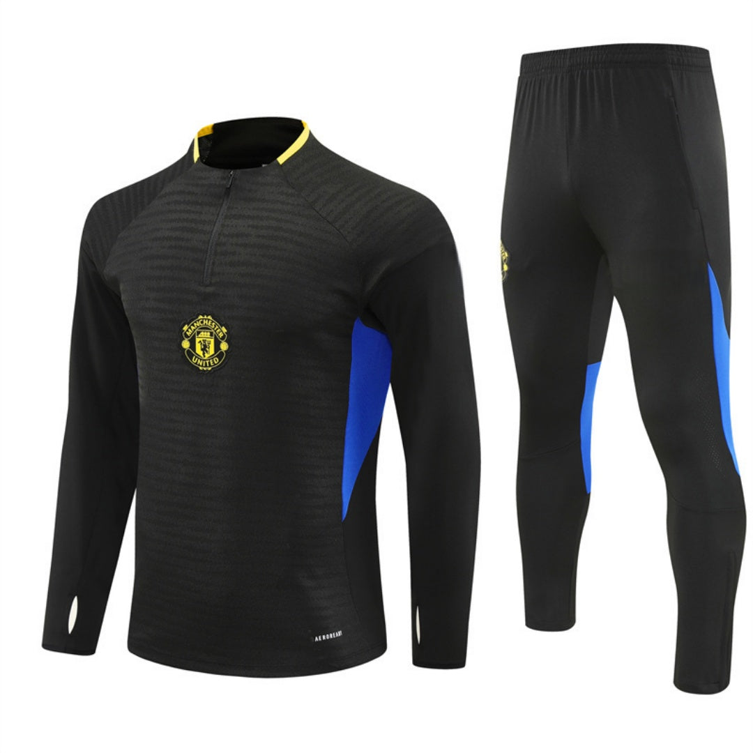 Conjunto especial negro del Manchester United 25/26