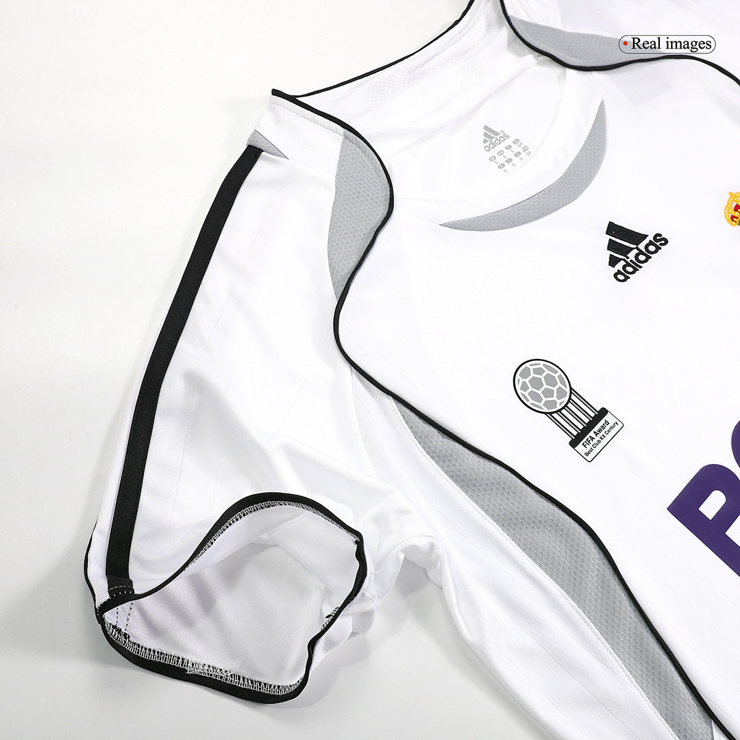 Camiseta de fútbol vintage del Real Madrid SERGIO RAMOS #4 Local 2006/07