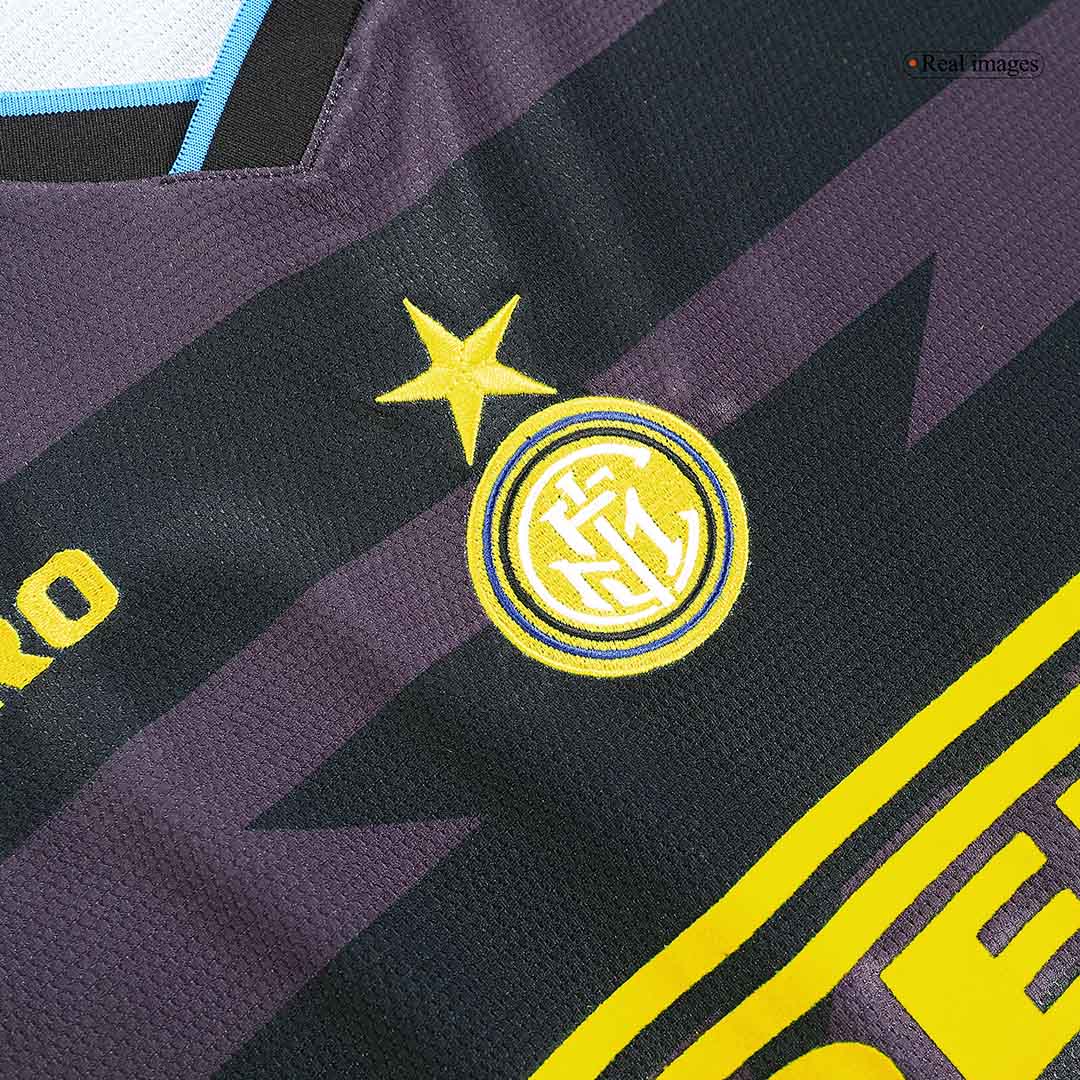 Camiseta retro de fútbol visitante del Inter de Milán 1997/98