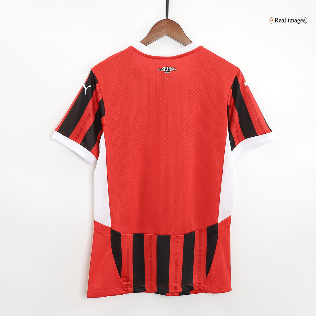 Camiseta de fútbol local auténtica del AC Milan 2024/25