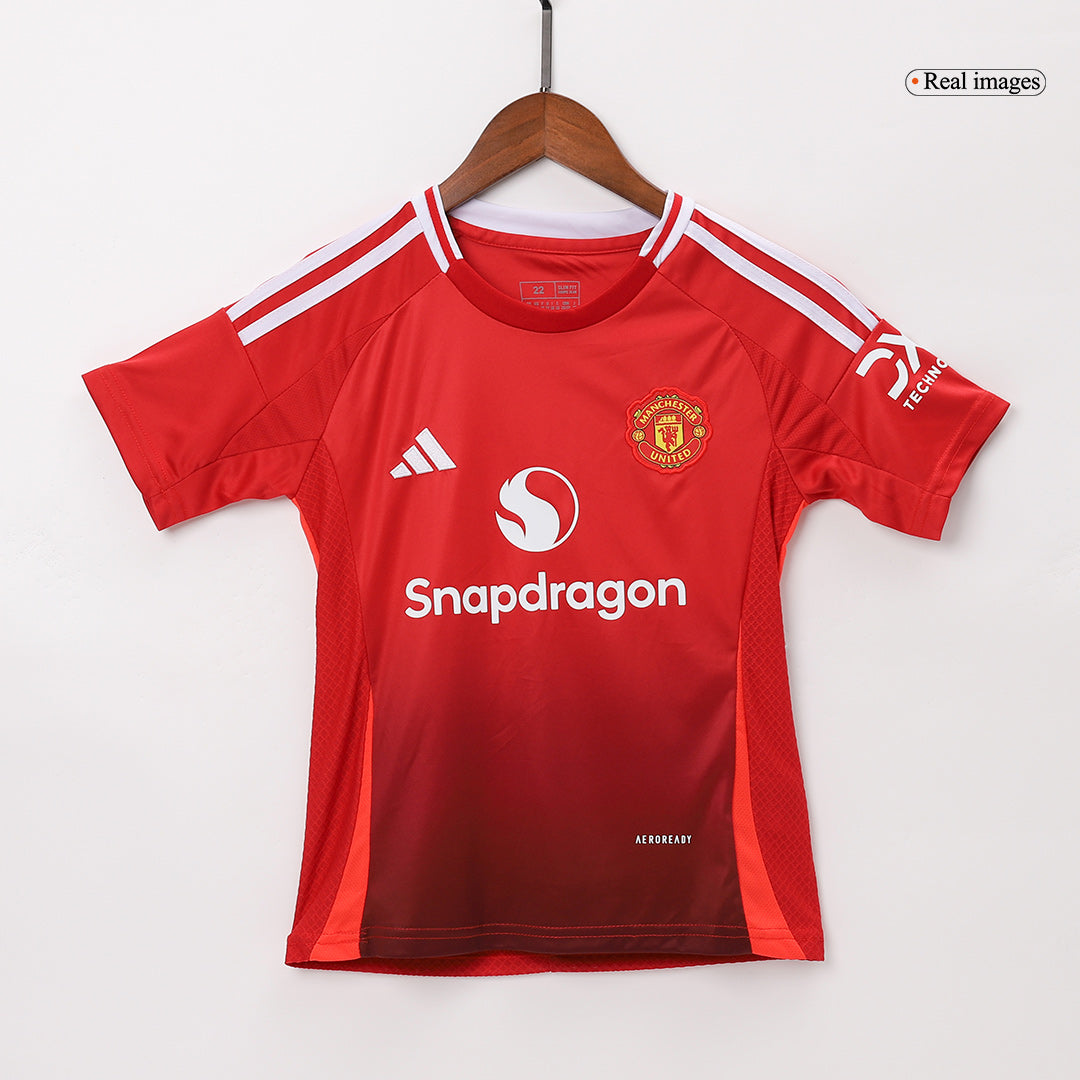 Kit de fútbol local del Manchester United para niño (Kit y pantalón corto) 2024/25