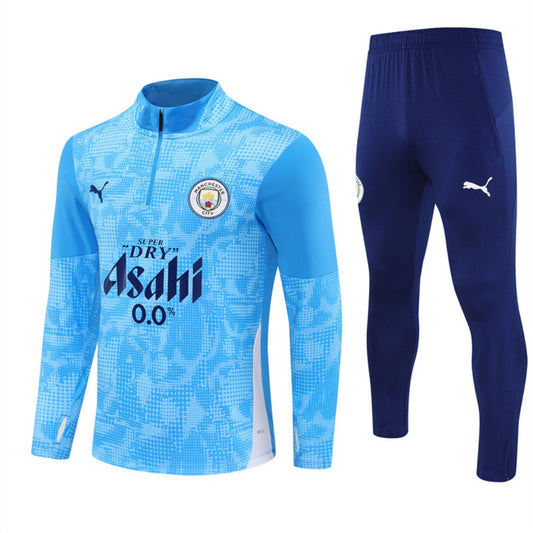 Conjunto azul del Manchester City 25/26