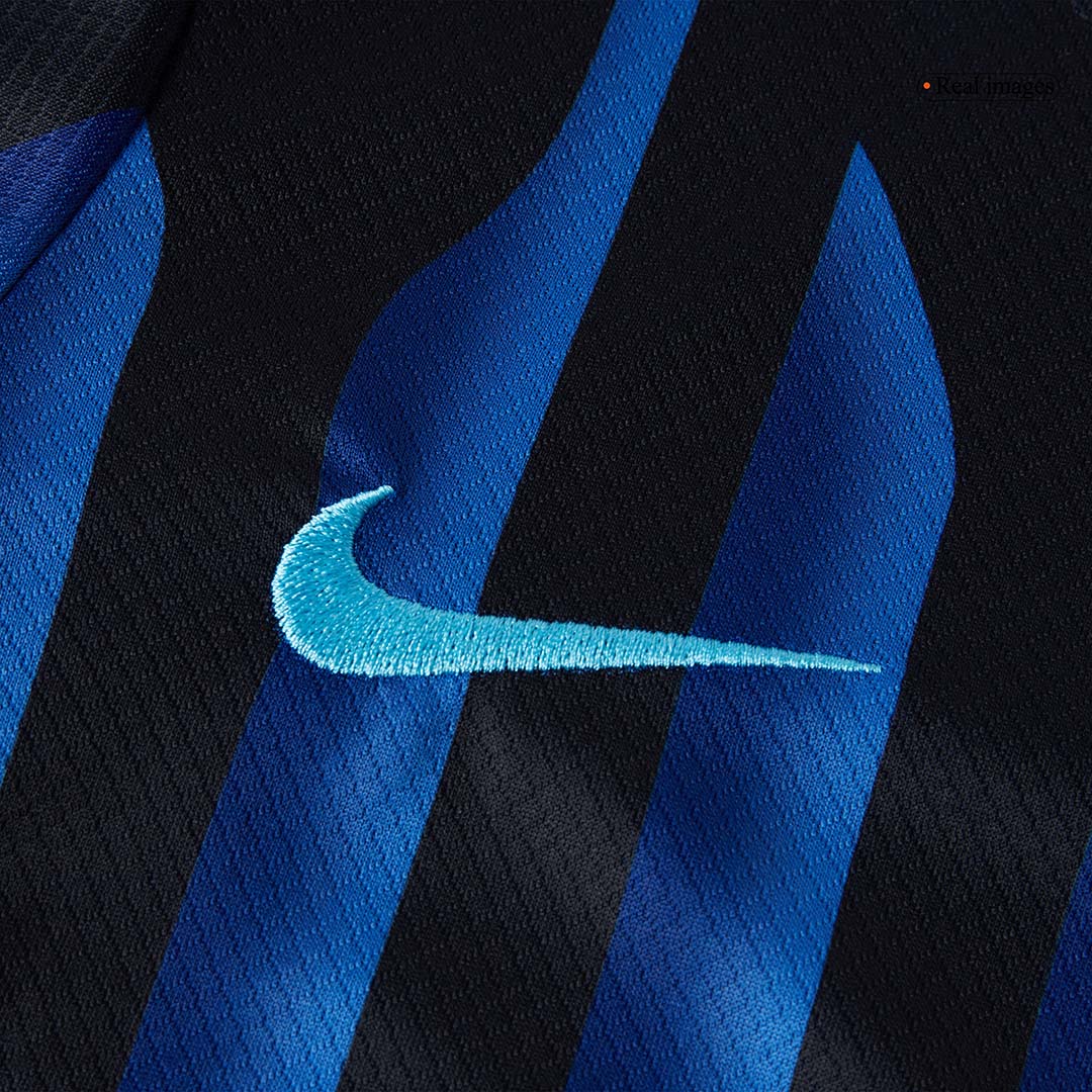 Kit de camiseta de fútbol local del Inter de Milán para niños (camiseta, pantalón corto y calcetines) 2025/26