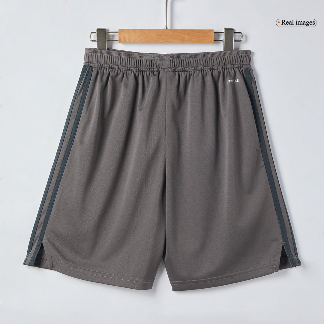Pantalón cortos de la tercera equipación del Real Madrid