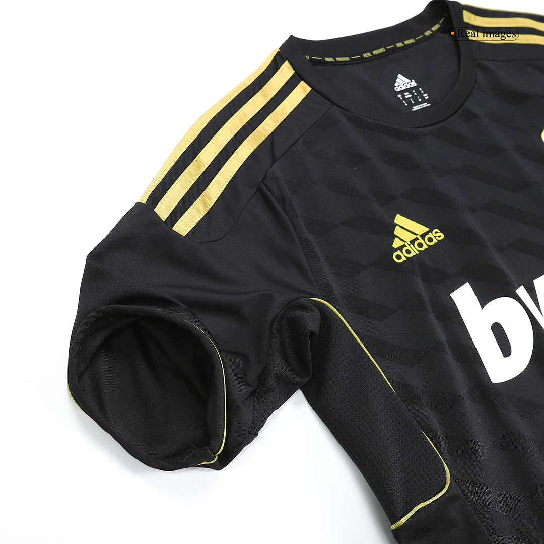 Camiseta de fútbol vintage de visitante del Real Madrid 2011/12