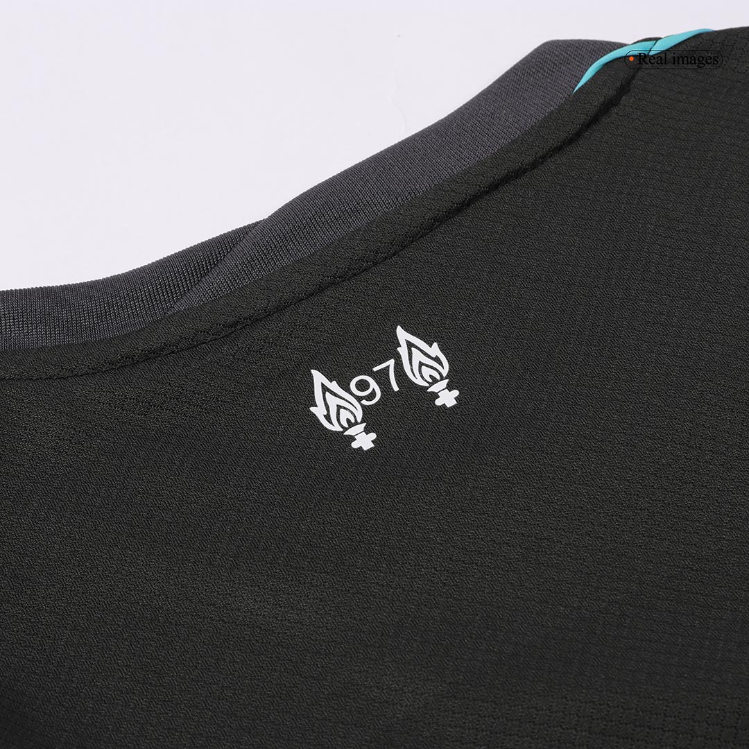 Kit de fútbol visitante del Liverpool para niños (camiseta y pantalón corto)