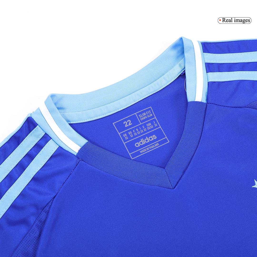 Kit de fútbol visitante de Argentina para niños (Kit y pantalón corto) 2024
