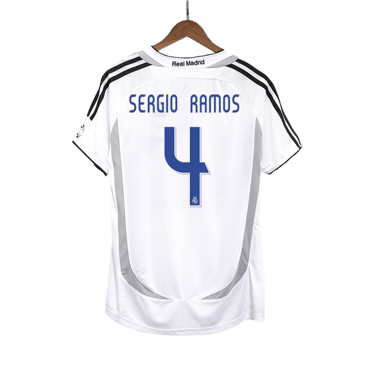 Camiseta de fútbol vintage del Real Madrid SERGIO RAMOS #4 Local 2006/07