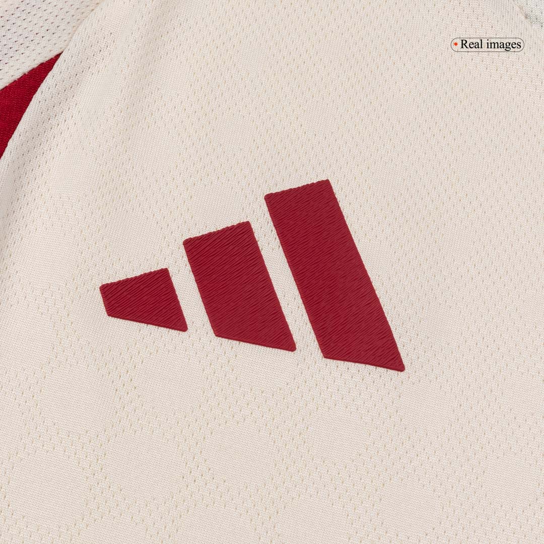 Camiseta de fútbol visitante auténtica del Liverpool 25/26 blanca
